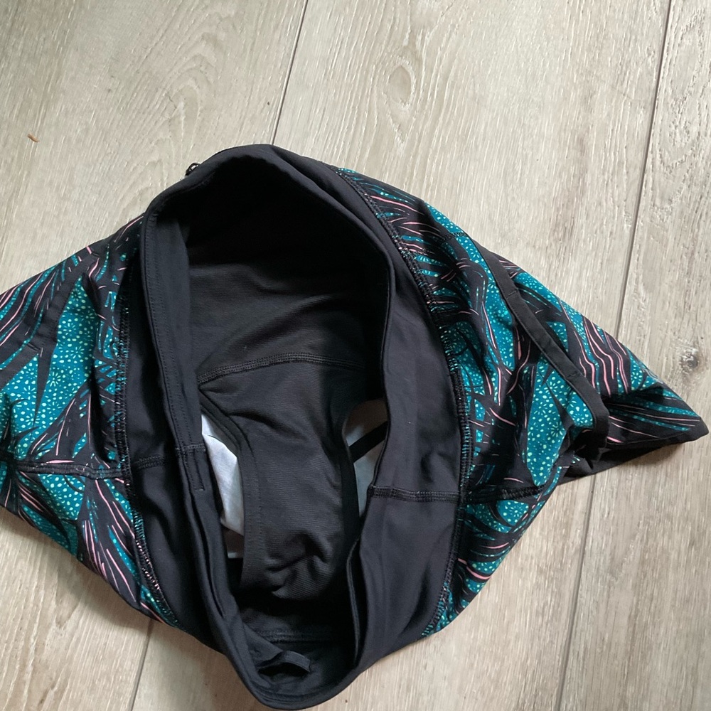 Lululemon bundle - Picture 8 of 8
